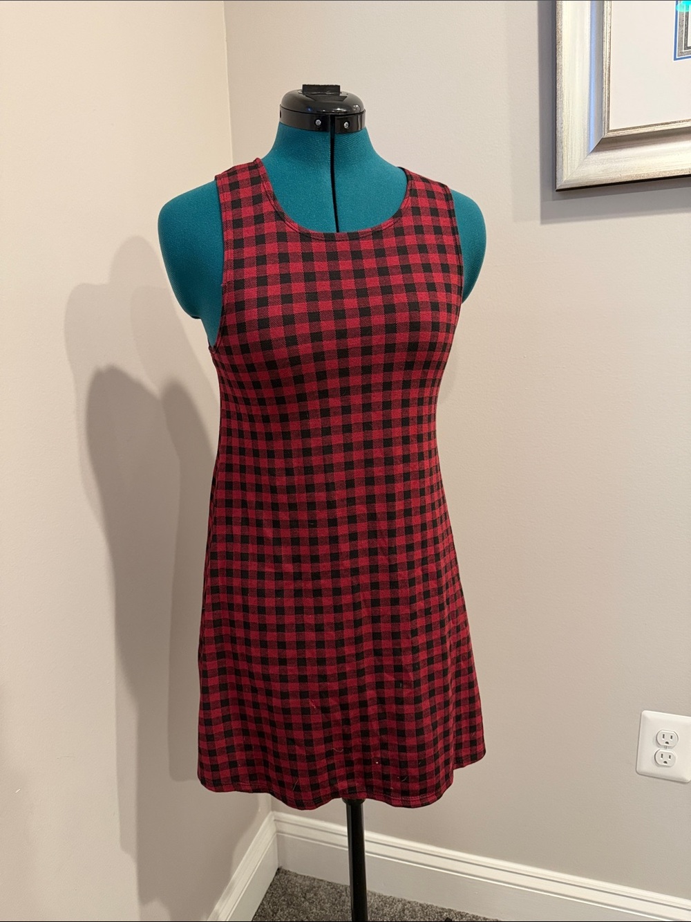 Socialite Red and Black Plaid Sleeveless Shift Dress